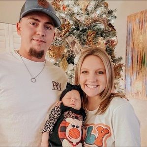 Meet your Posher, Raegan